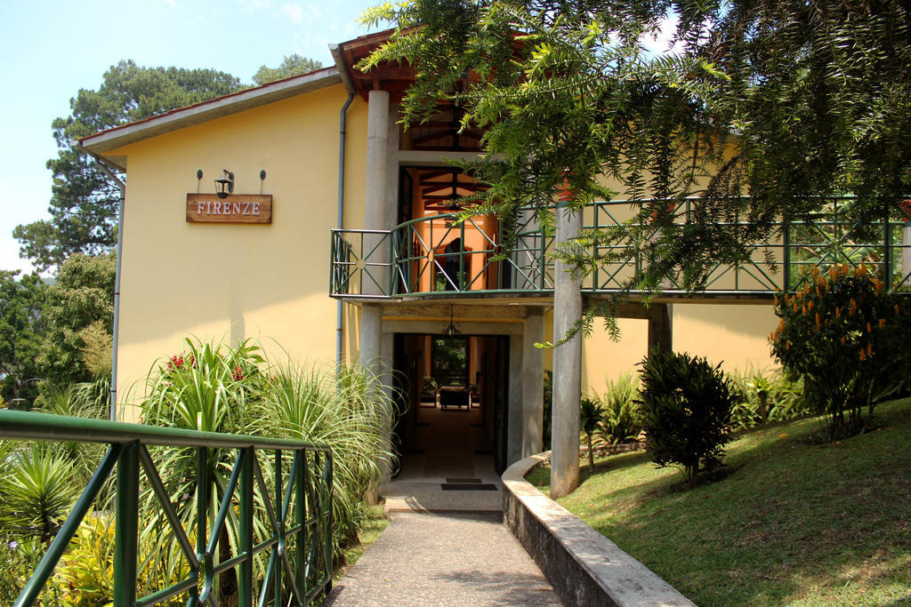 Park Hotel Santa Cruz Verapaz Exterior photo